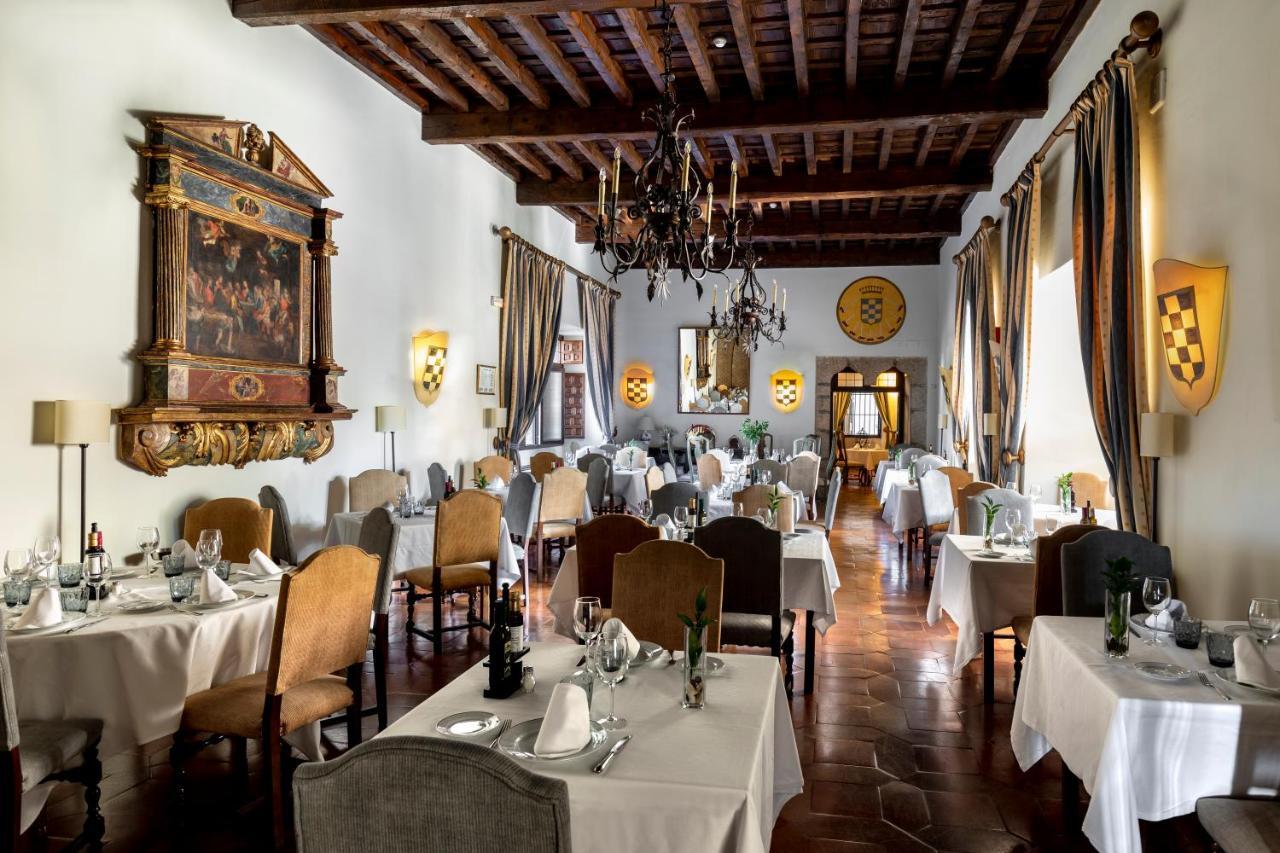 Parador De Jarandilla De La Vera Exterior photo